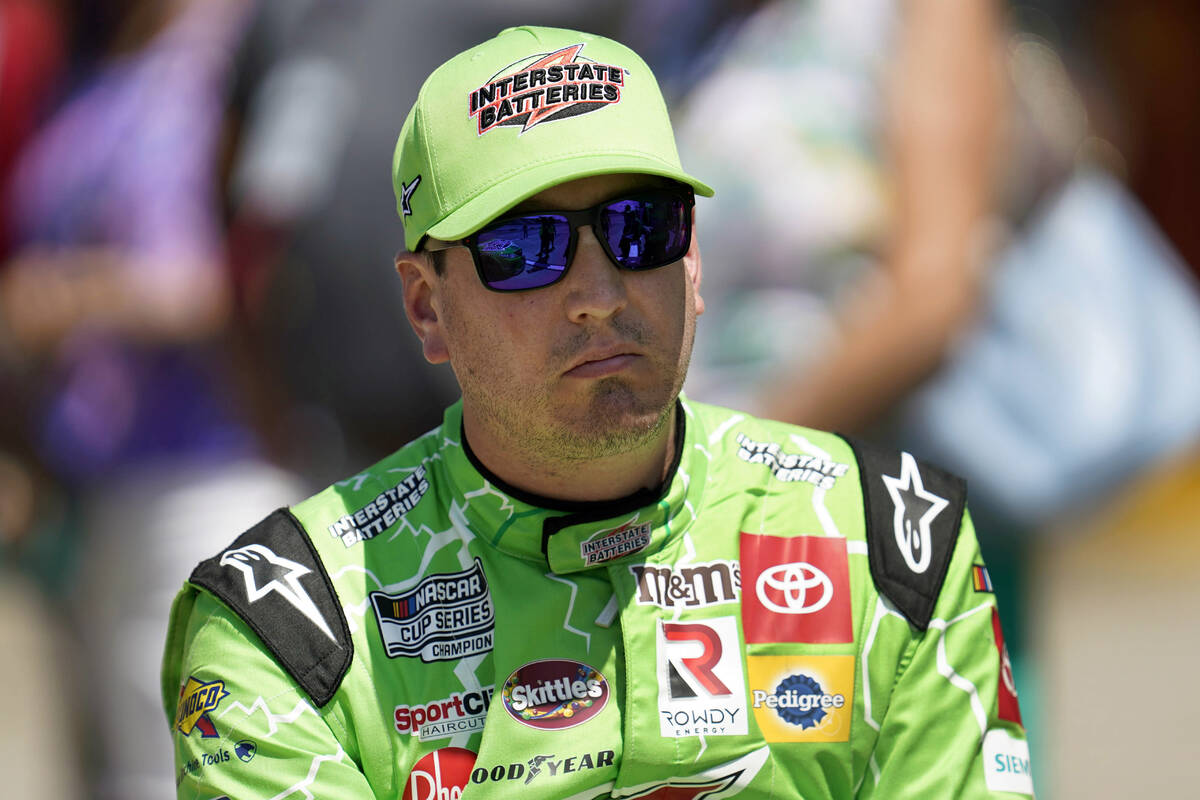 Kyle Busch melanggar undang-undang senjata Meksiko pada liburan yang lalu