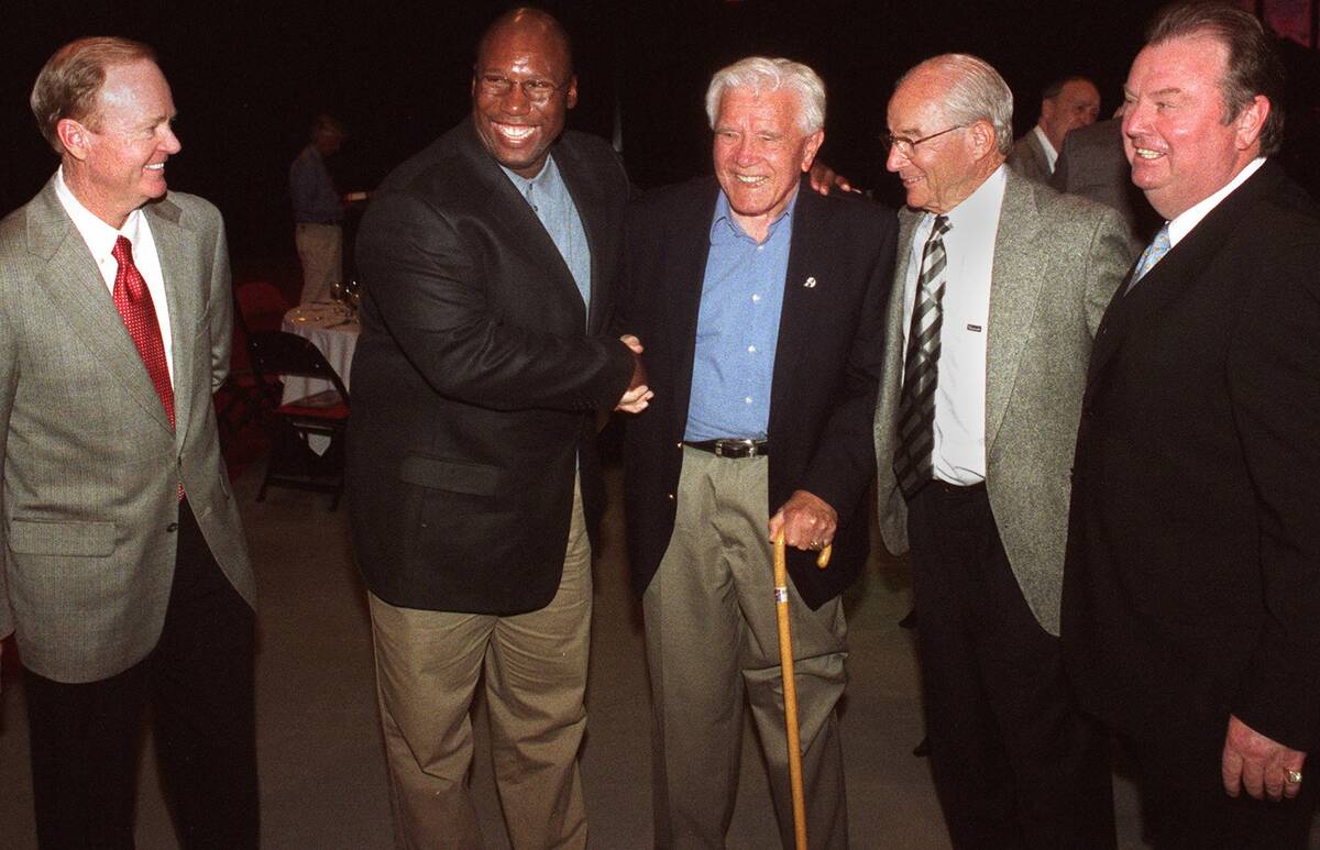 The 2004 Southern Nevada Sports Hall of Fame inductees, from left, Dwaine Knight, Gerald Riggs, ...