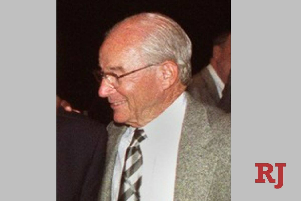 Jack Cason, seen in 2004 during the Southern Nevada Sports Hall of Fame program. (Las Vegas Rev ...