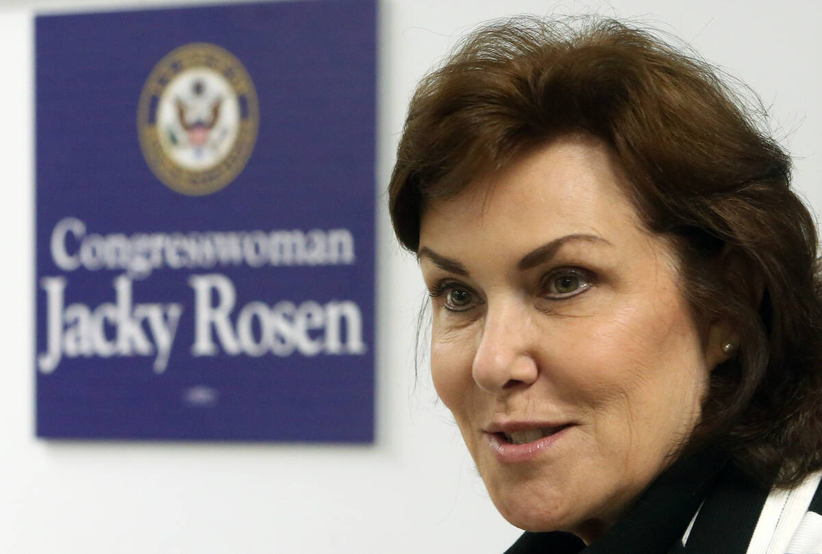 U.S. Rep. Jacky Rosen, D-Nev., hosts a roundtable discussion with College of Southern Nevada st ...