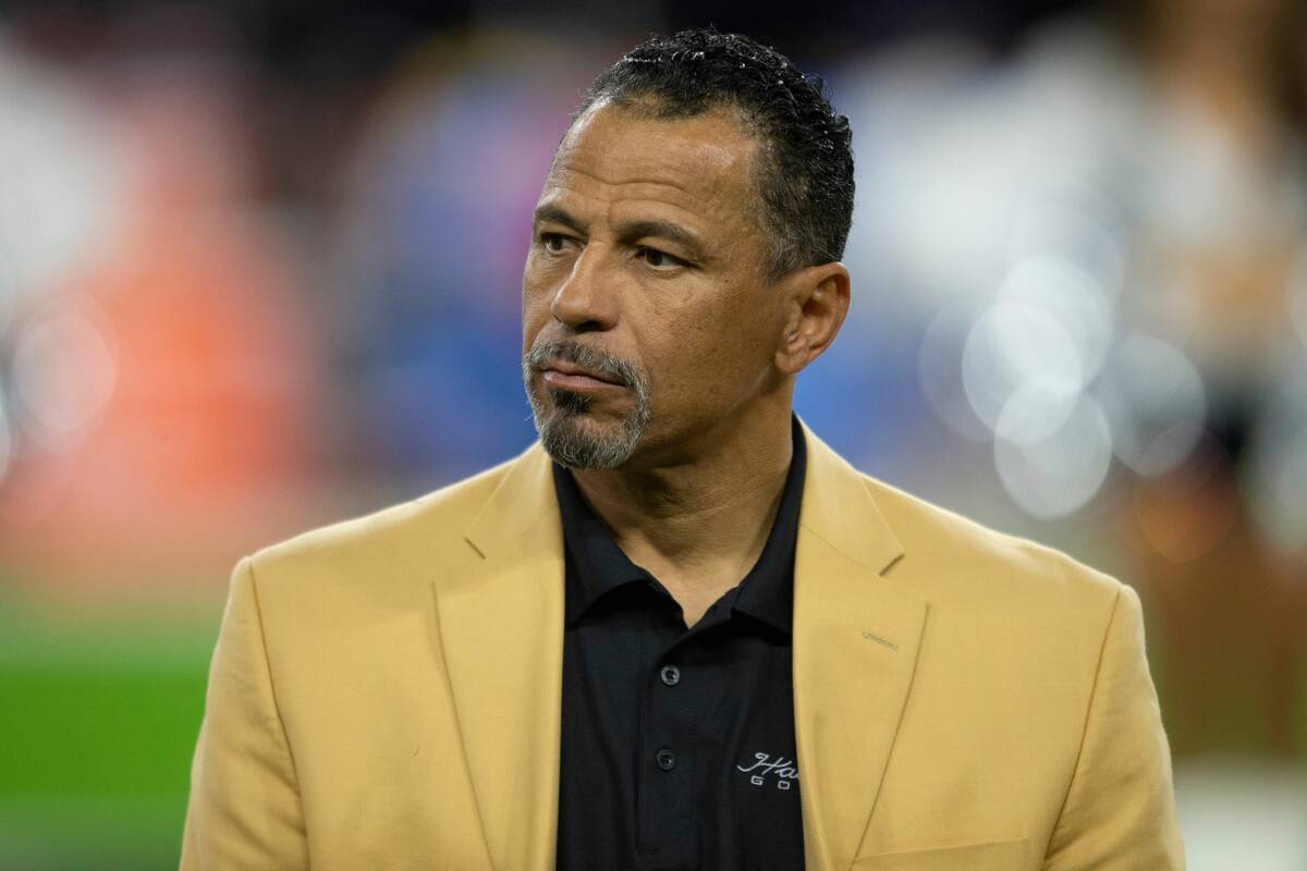 Raiders Hall of Famer Rod Woodson before an NFL football game between the Raiders and the Kansa ...