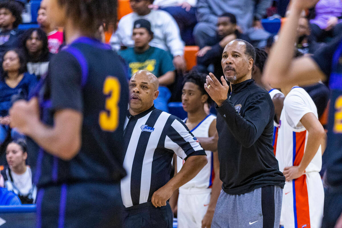 Durango assistant coach Mike Lee questions a foul call for Bishop Gorman during the second half ...