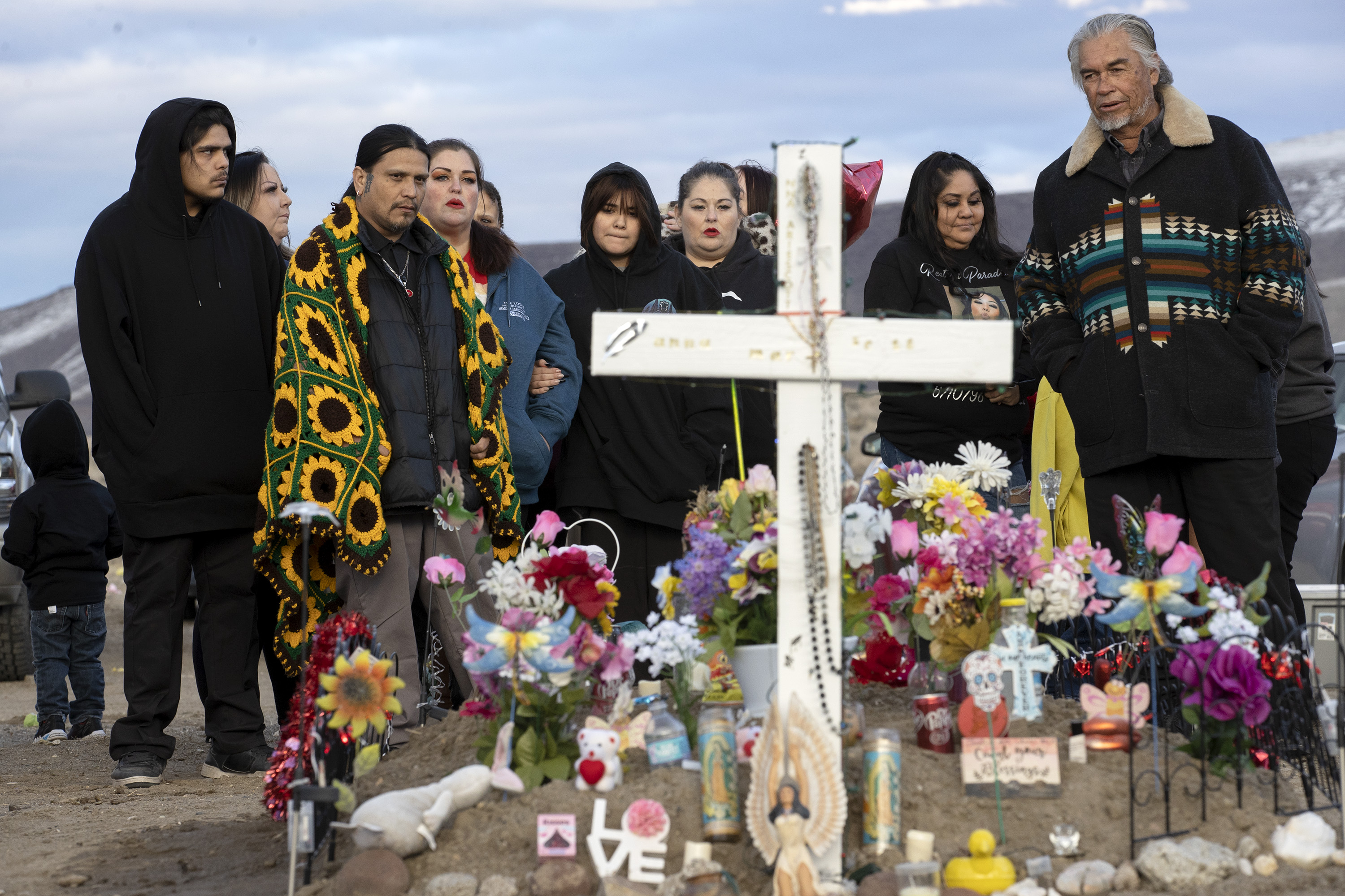 Suku Nevada mencari jawaban satu tahun setelah pembunuhan