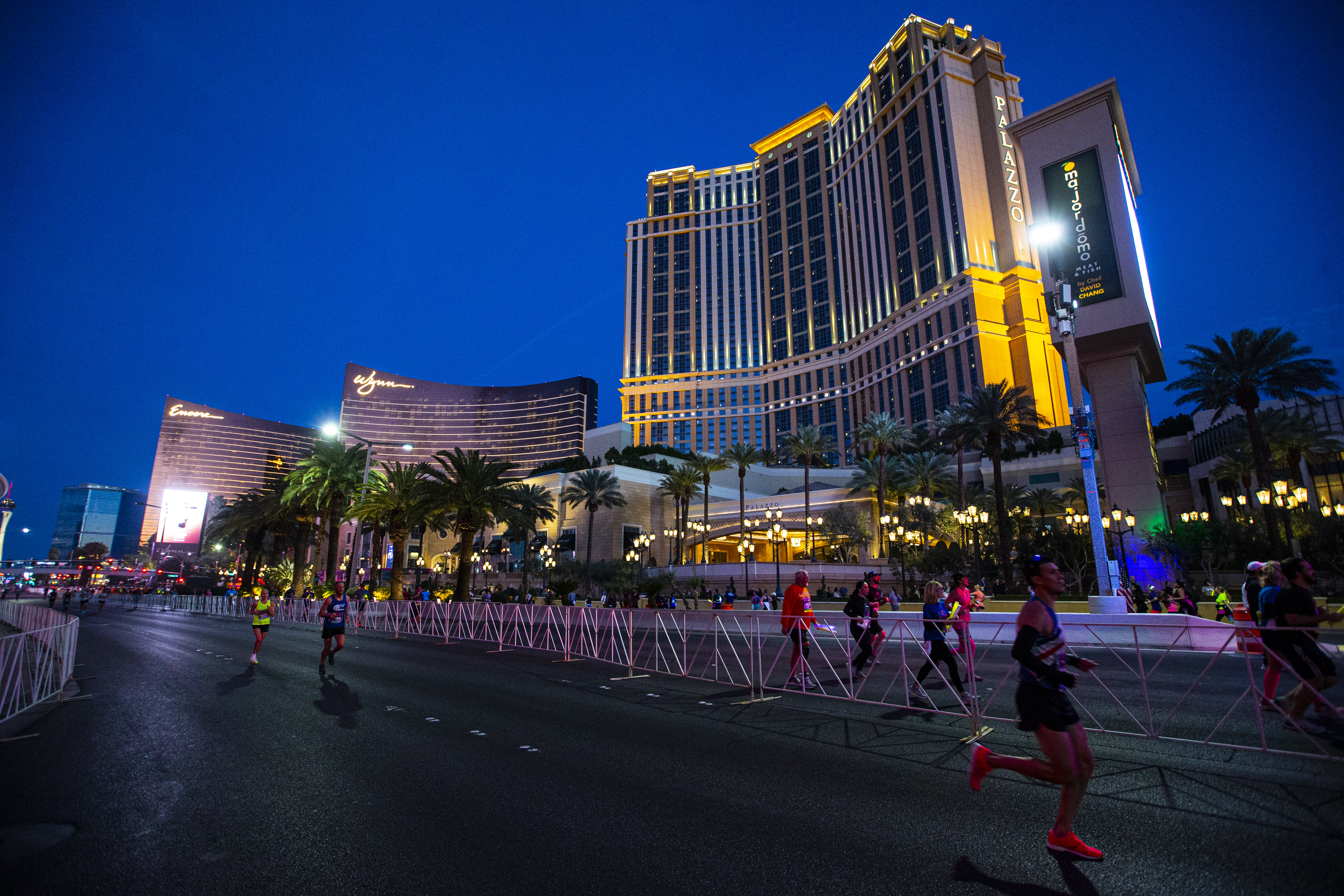 Penutupan jalan di Strip, pusat kota akhir pekan ini untuk Las Vegas Marathon