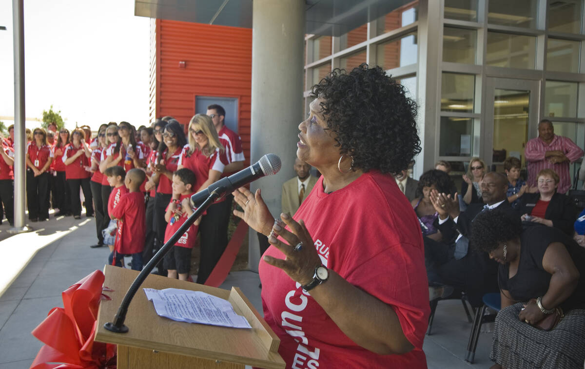 JERRY HENKEL/LAS VEGAS REVIEW-JOURNAL Ruby Duncan addresses the crowd at the ribbon-cutting ce ...