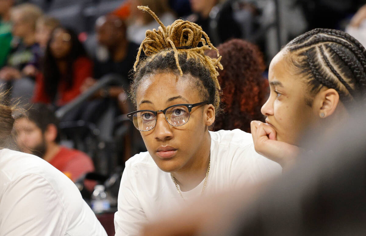 USC Trojans guard Aaliyah Gayles (3), center, watches teammates during the first half of an NCA ...