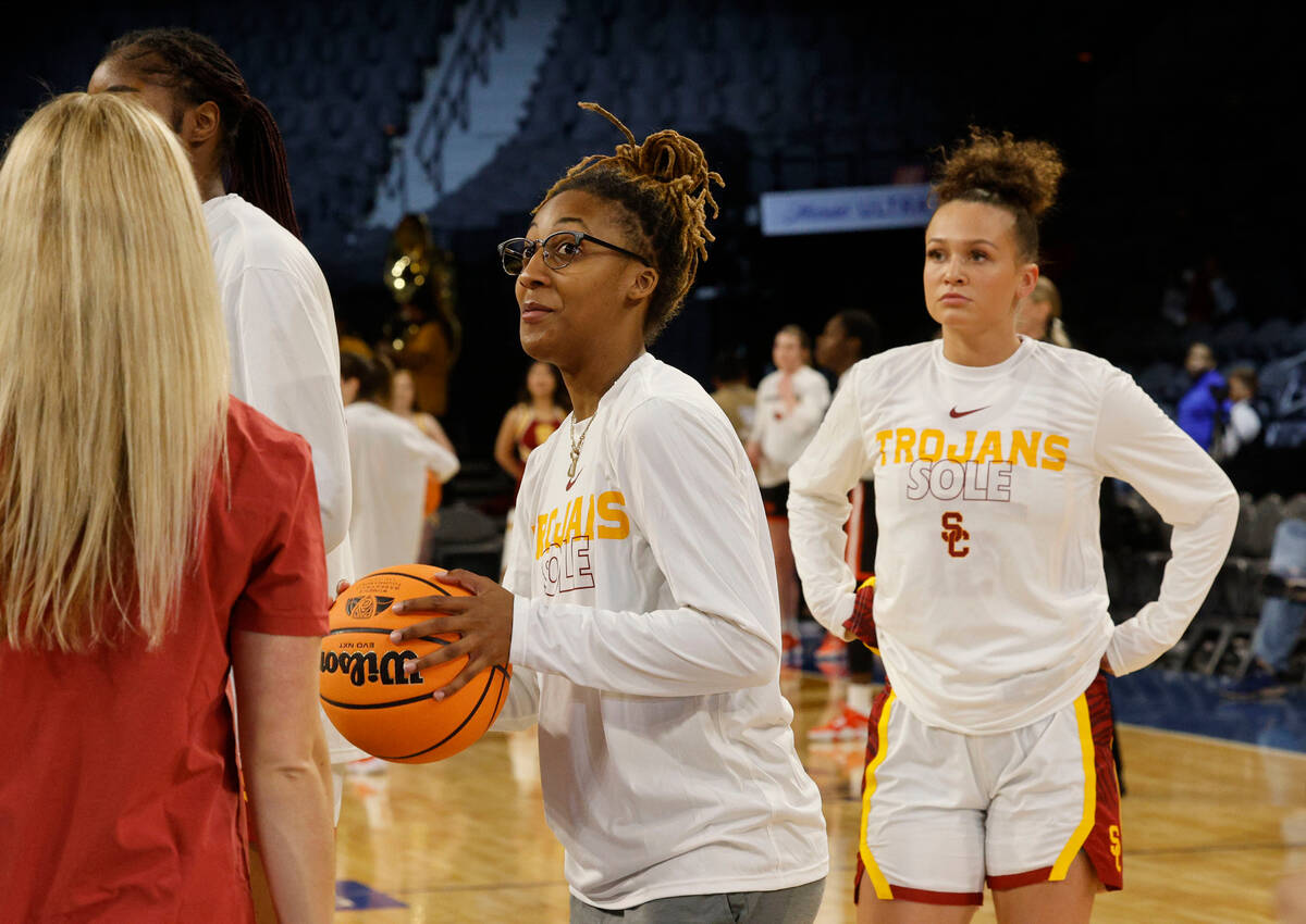 USC Trojans guard Aaliyah Gayles (3) holds a ball before an NCAA college basketball game agains ...