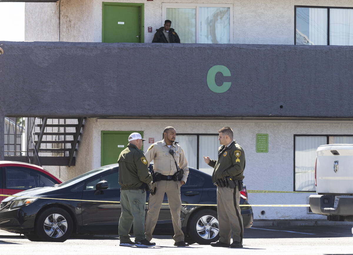 Las Vegas police investigate a homicide at an apartment complex at 5011 E. Craig Road, near Nor ...