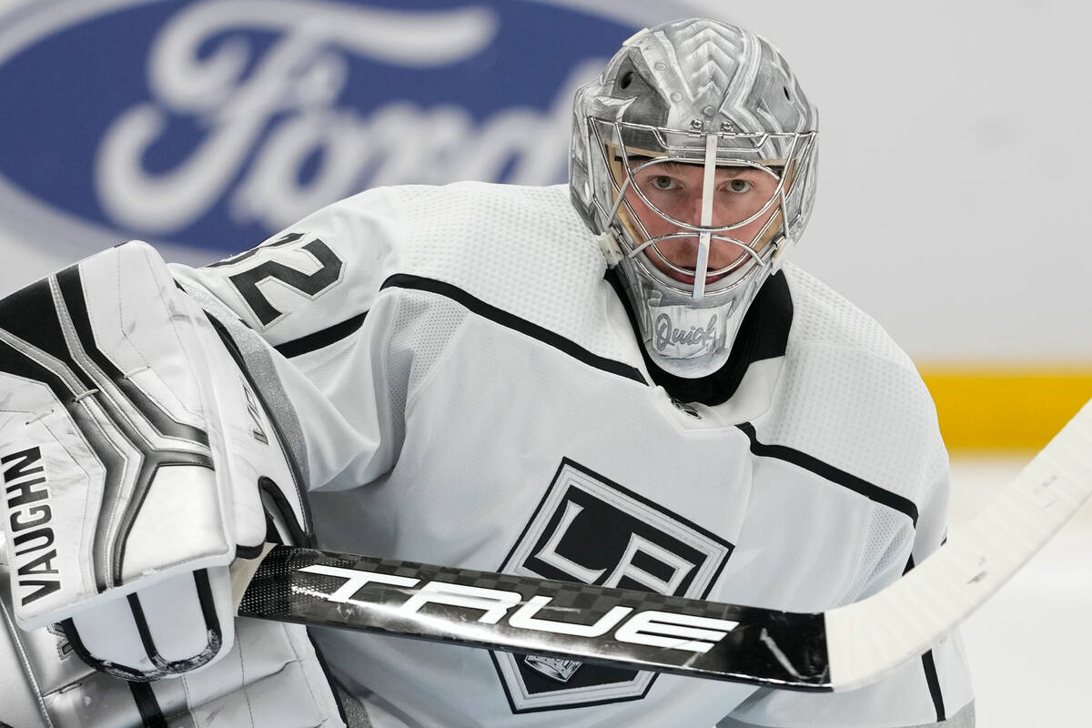 Los Angeles Kings goaltender Jonathan Quick during the second period of an NHL hockey game agai ...