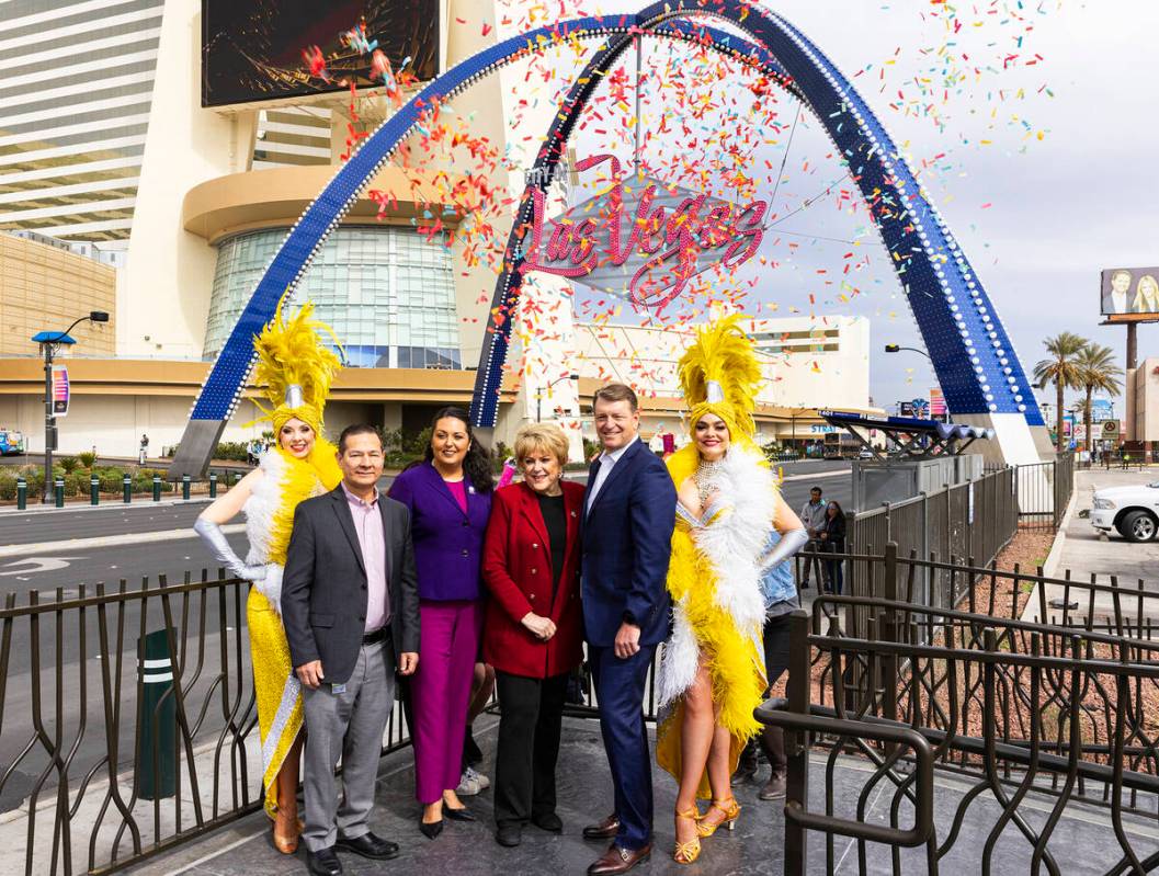 Mayor Carolyn Goodman, center, City Manager, Jorge Cervantes, left, Councilwoman, Olivia Diaz, ...