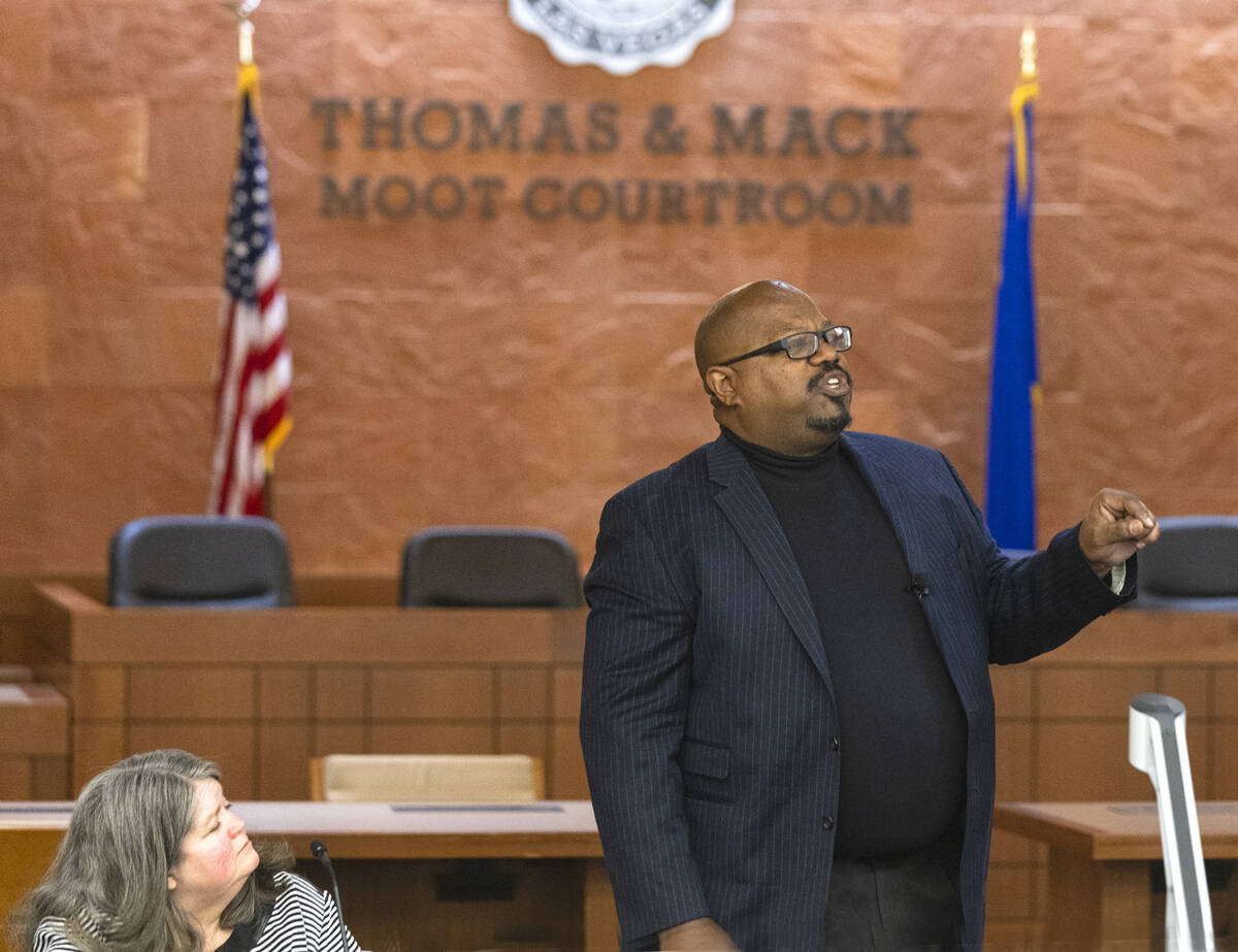 Judge Richard Boulware II speaks as JoNell Thomas, left, the Clark County special public defend ...