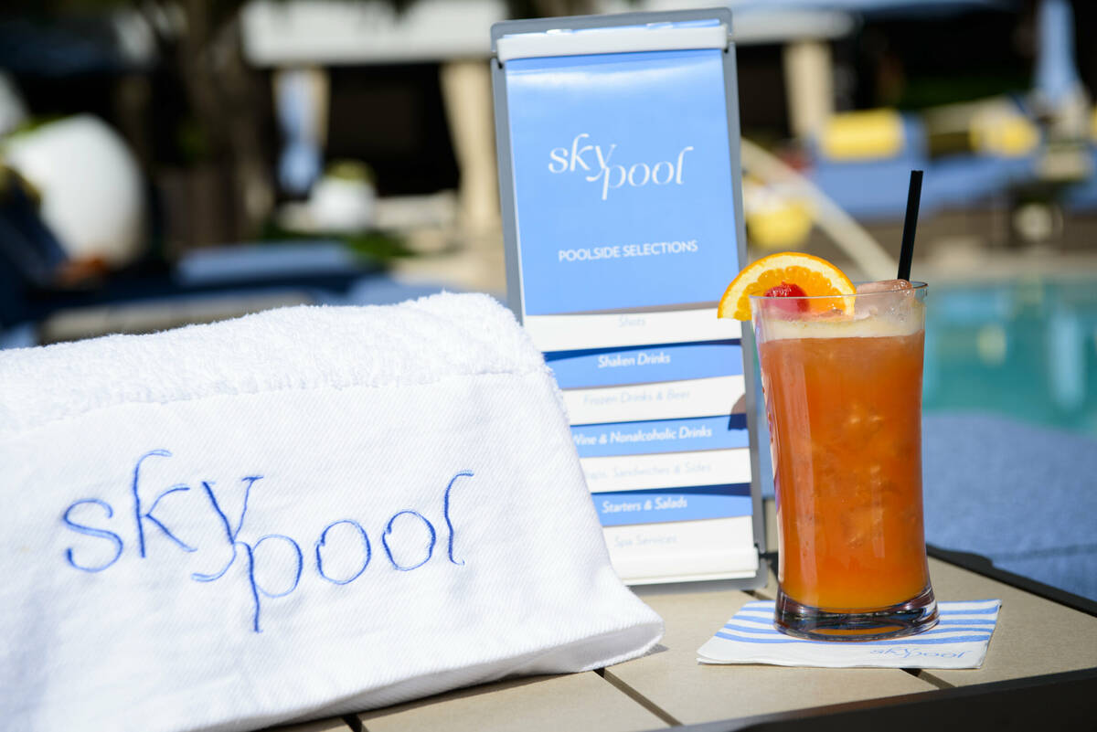 Sky Pool at Aria. (Courtesy MGM Resorts International)