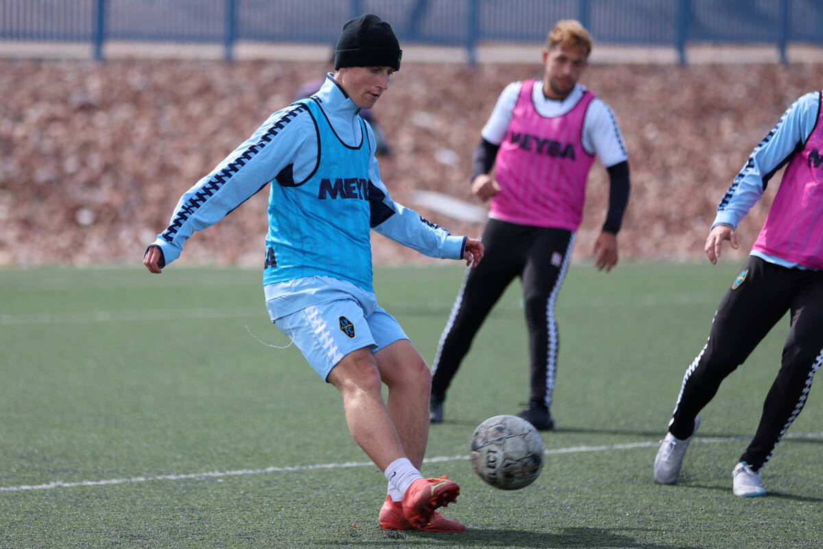 Lucas Stauffer kicks the ball during a Las Vegas Lights FC soccer practice at the Kellogg-Zaher ...
