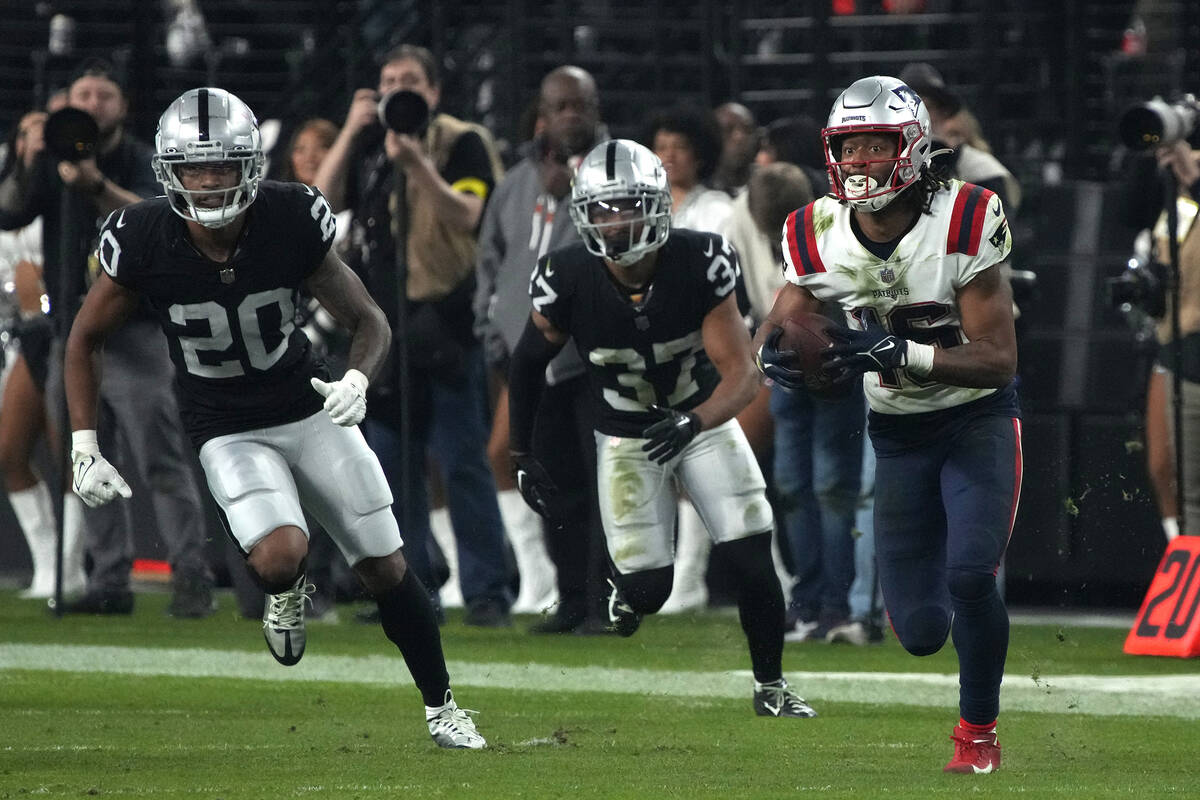 New England Patriots wide receiver Jakobi Meyers (16) runs the ball against the Las Vegas Raide ...