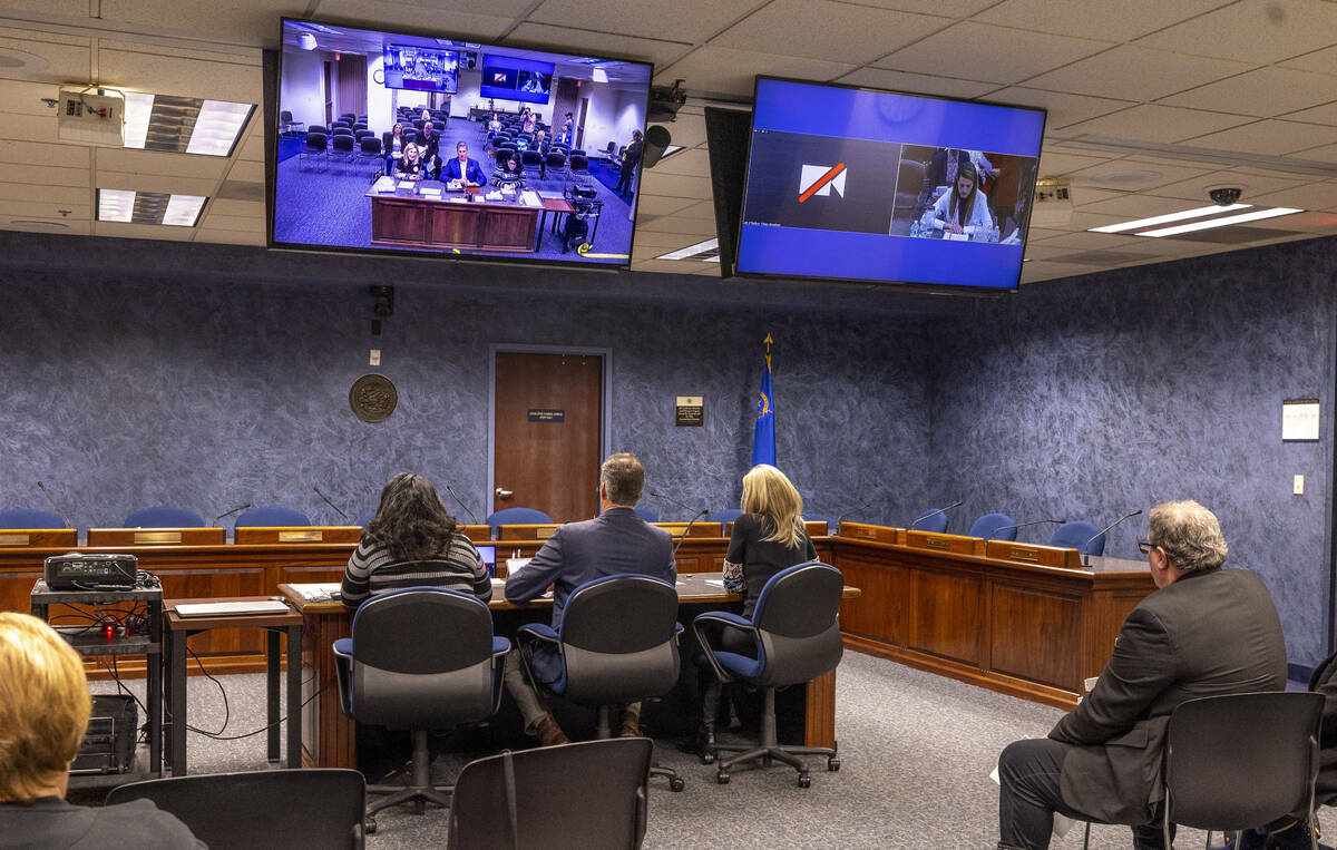 Hanna Olivas, left, Dan Diaz and Lynda Brooks-Bracey take turns to speak during a Nevada Healt ...