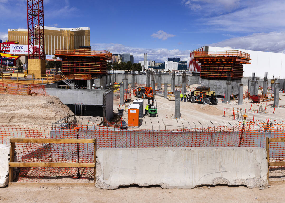 Construction is underway for the Dream Las Vegas hotel-casino at 5051 Las Vegas Blvd. South, on ...