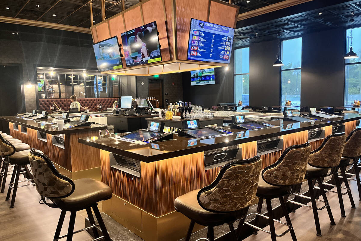 Village Pub has opened its 15th location in the Las Vegas Valley in the Southern Highlands. (Fa ...