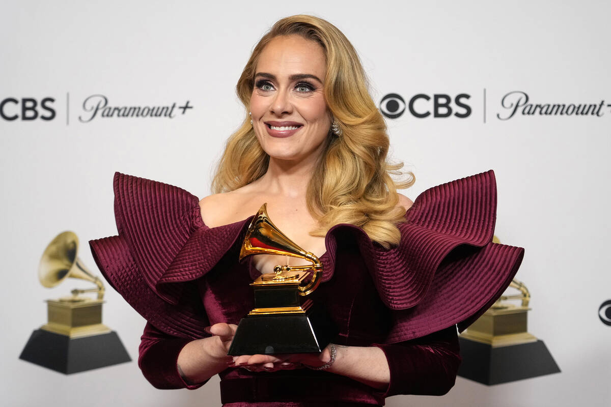 Spotify ditches 'Shuffle' button for 'Play' for all artist albums after  doing that for Adele's '30