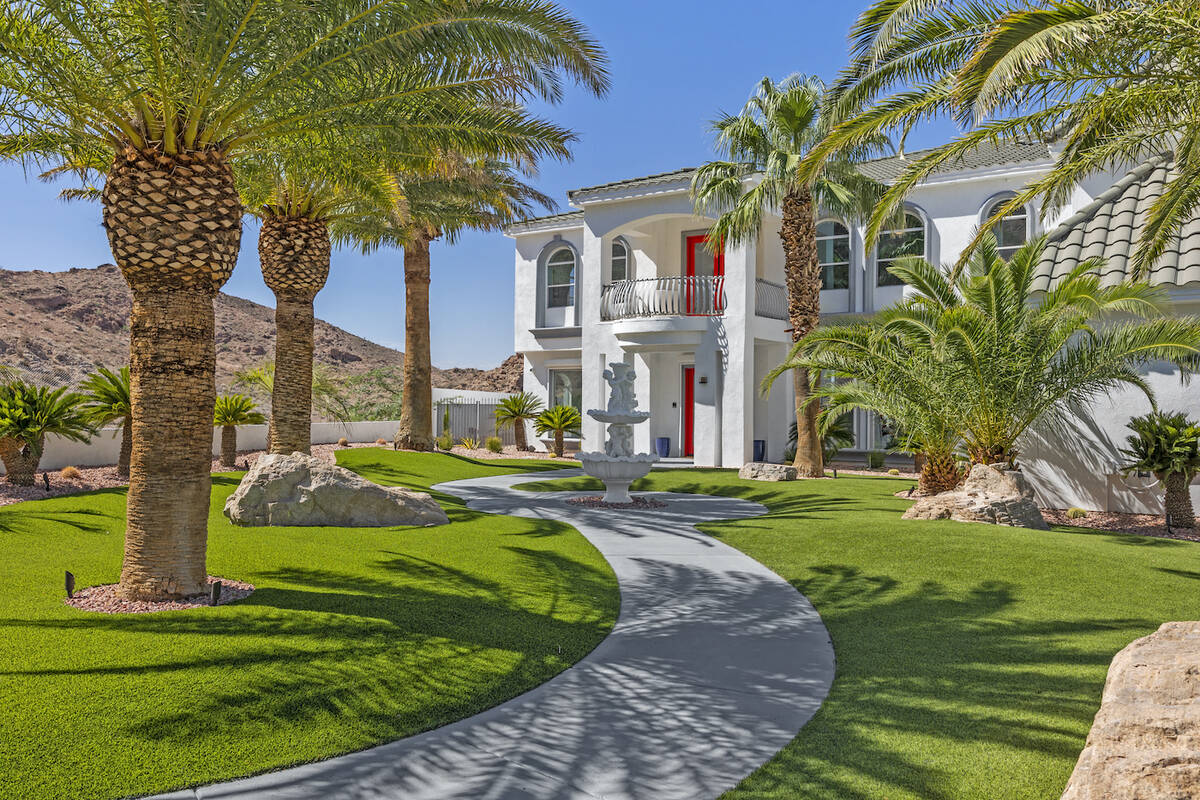 This Sunrise Manor mansion. (Aeon Jones, AVIA Media Group)