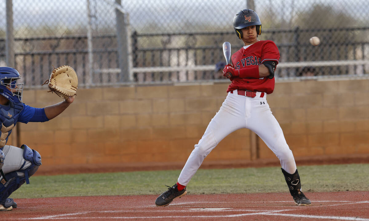 Las Vegas' Tanner Vibabul (8) watches a ball during the sixth inning of a baseball game, Thursd ...