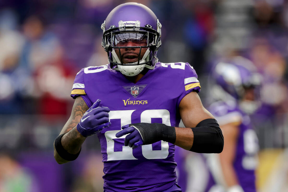 Minnesota Vikings cornerback Duke Shelley (20) on the field before an NFL football game against ...