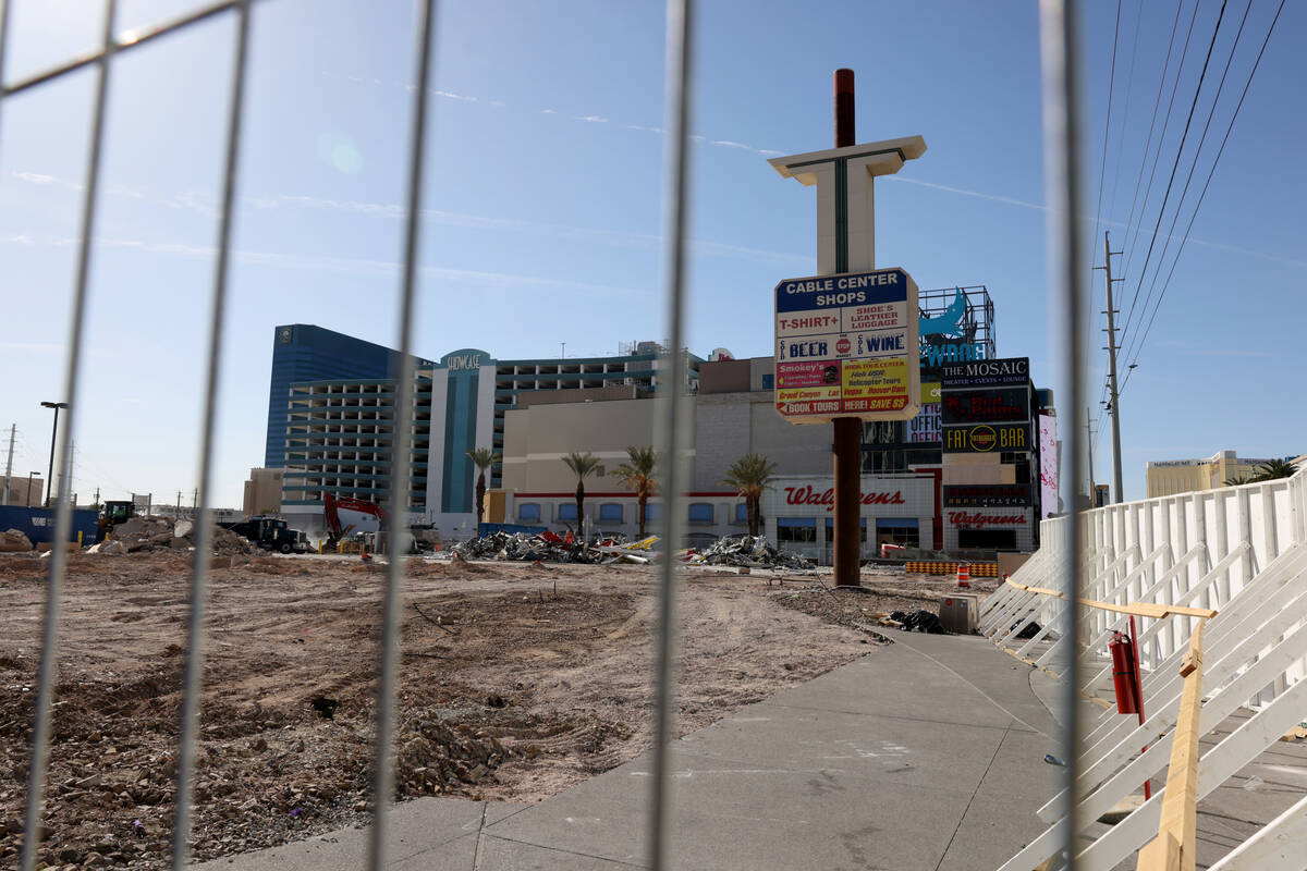 Crews clear the remains of buildings at 3755 Las Vegas Blvd. South on the Strip in Las Vegas Mo ...