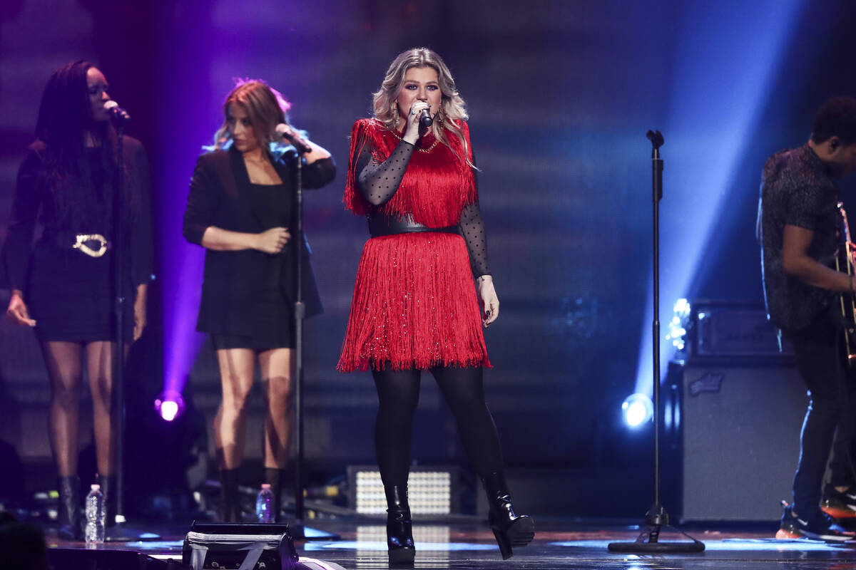 Kelly Clarkson performs at the 2018 iHeartRadio Music Festival Day 2 held at T-Mobile Arena on ...