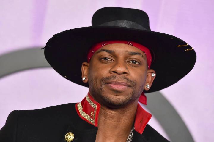 Jimmie Allen arrives at the American Music Awards on Sunday, Nov. 20, 2022, at the Microsoft Th ...