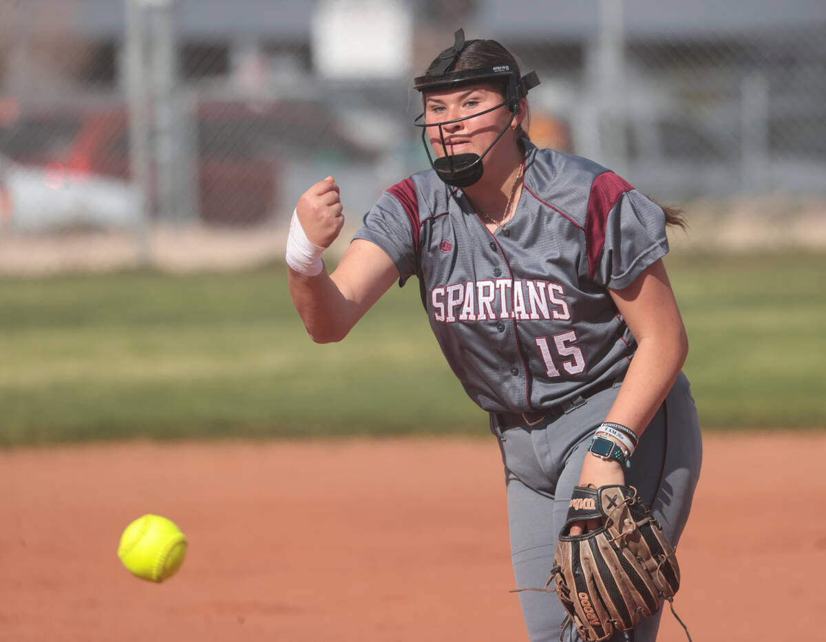 Cimarron-Memorial's Makenna Webber (15) pitches to Spring Valley during a softball game at Cima ...