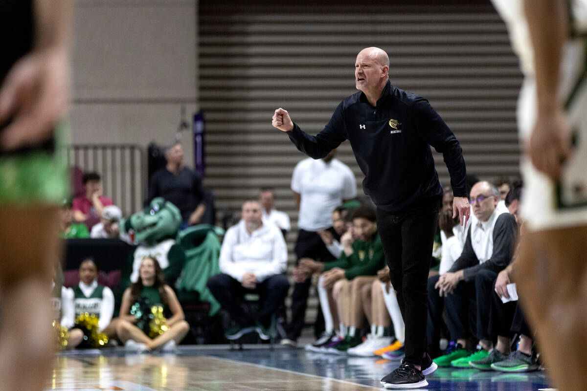 UAB Blazers head coach Andy Kennedy shouts from the sidelines during the first half in a NCAA c ...