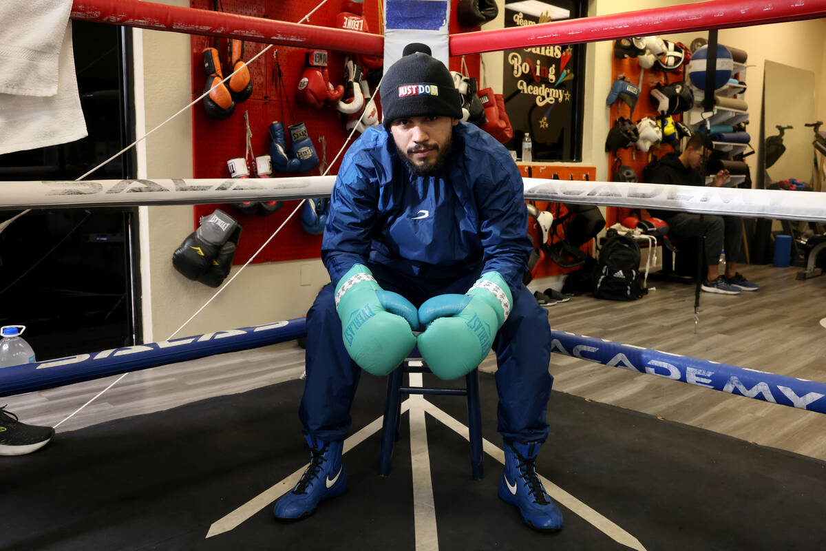 Academy shop boxing shoes