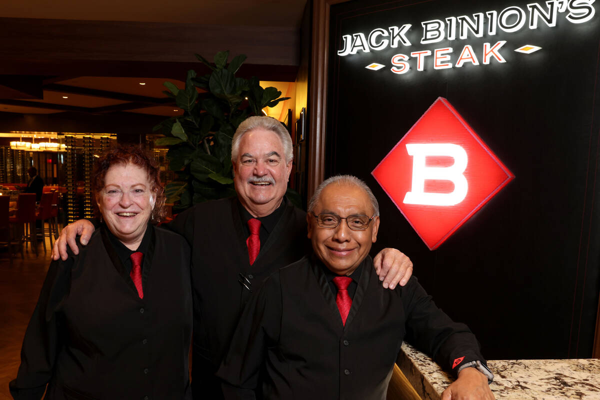 Las Vegas Strip steakhouse servers share secrets of 50year careers