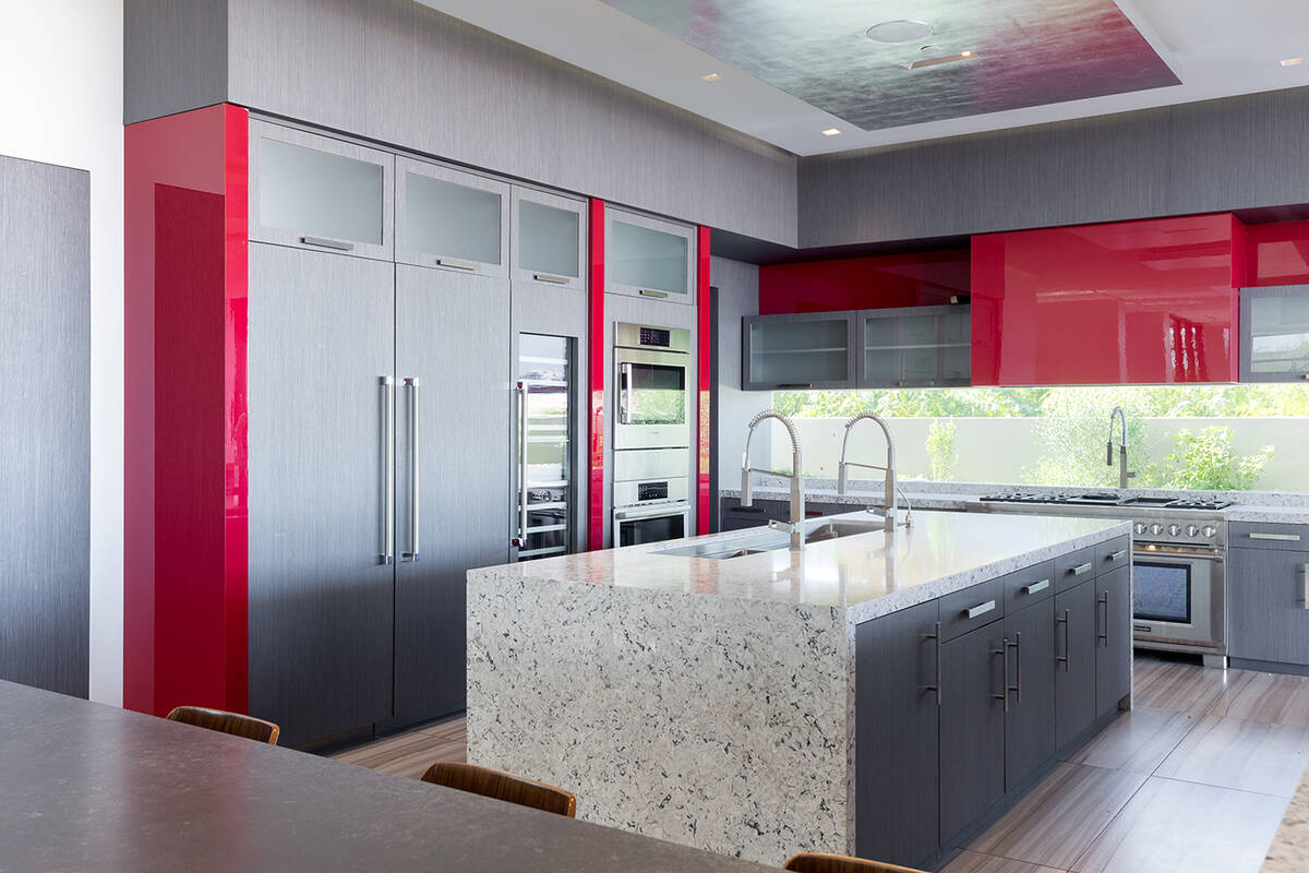 The kitchen. (IS Luxury)