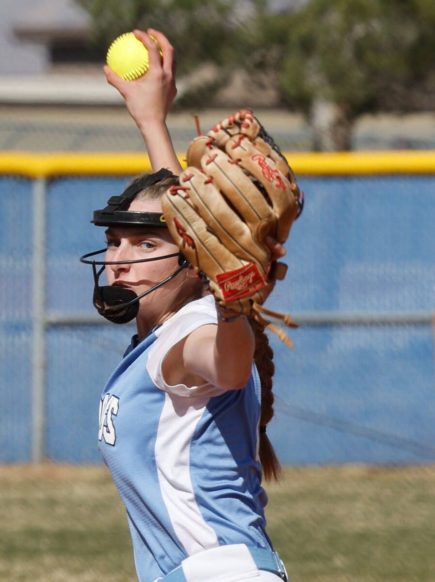 Centennial pitcher Teagan Clemmons (4) delivers during the first inning of a softball game agai ...