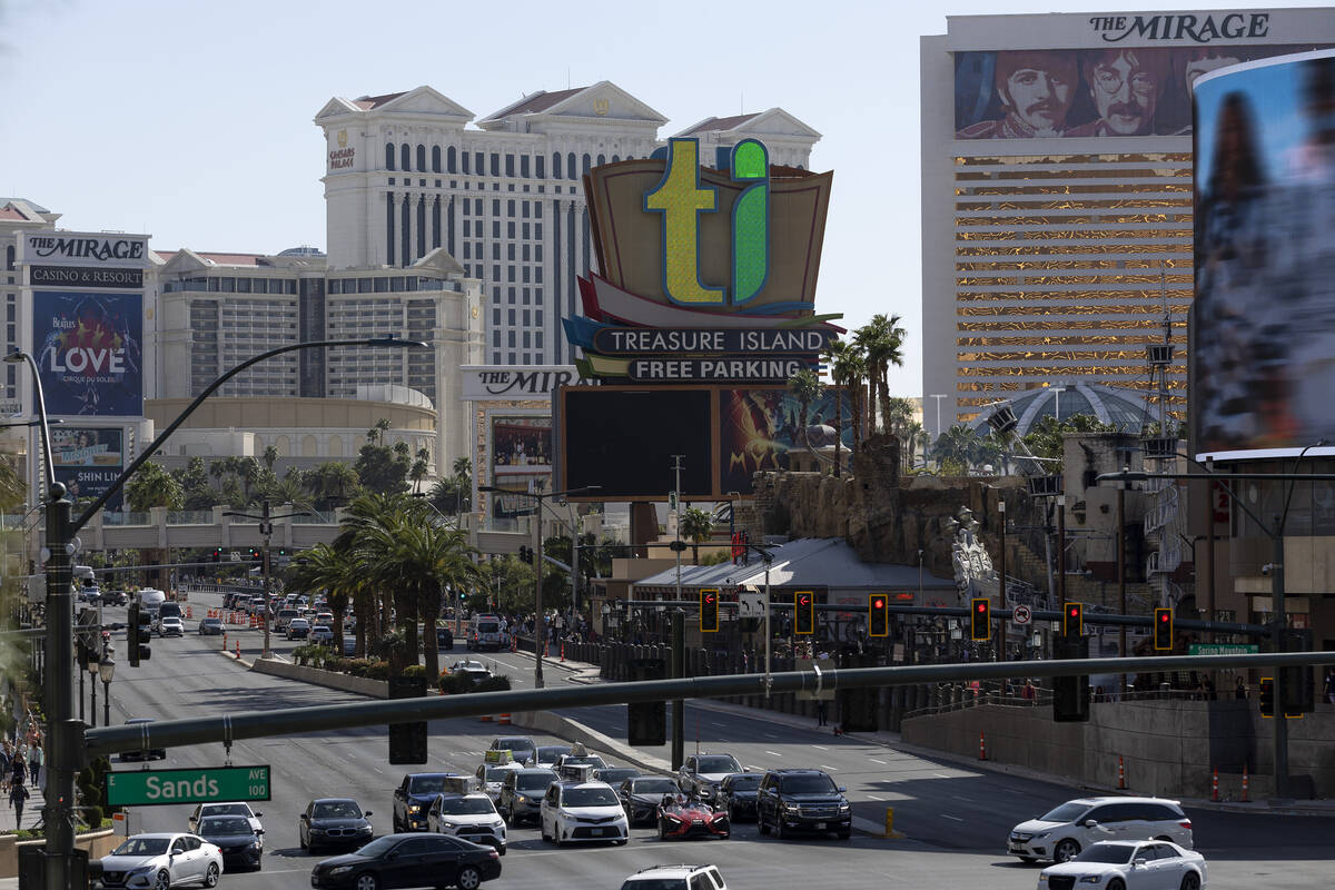 F1 race paving begins on Las Vegas Strip; public money contribution not yet  known, Road Warrior, News