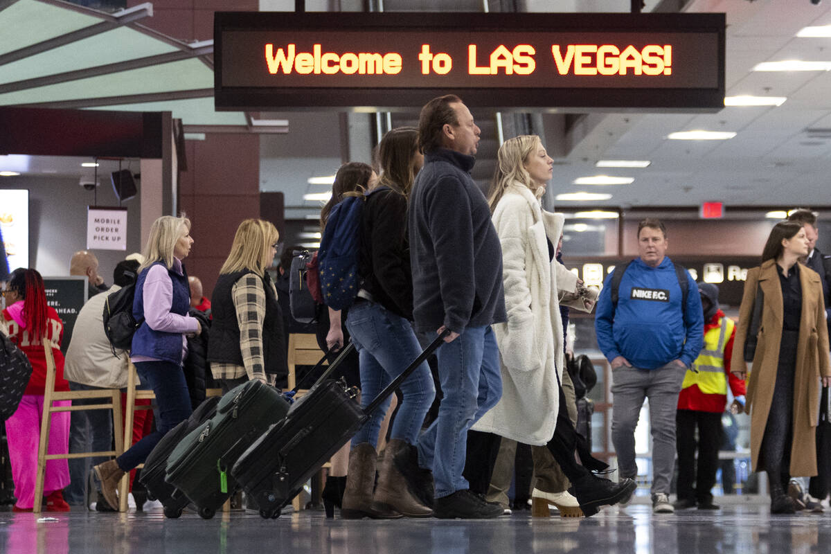 Pearson airport flooded by complaints of lost baggage