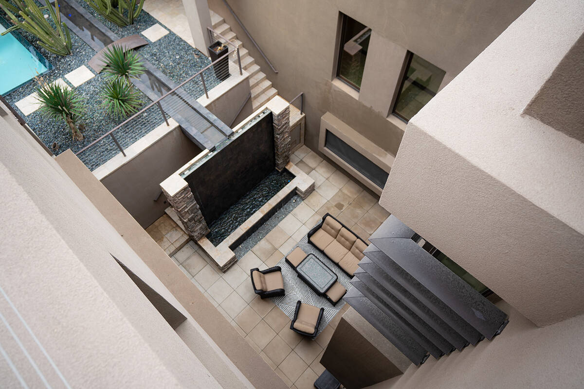 The courtyard. (Daniel Gutierrez, Red Luxury Marketing & Production Studios)