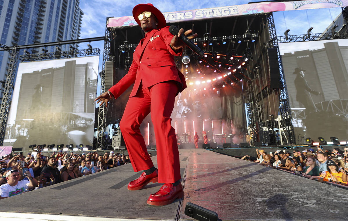 Ne-Yo performs during the Lovers & Friends music festival on Saturday, May 14, 2022, in Las ...