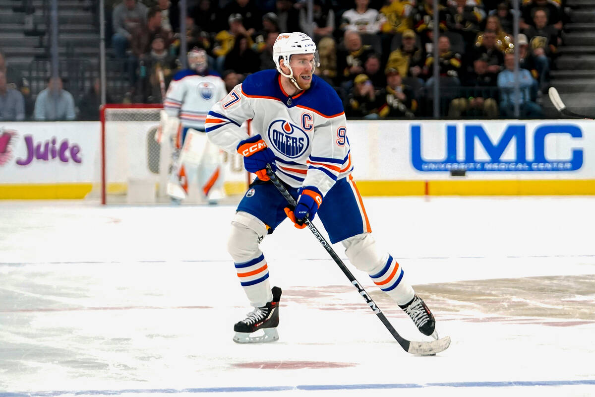 NHL Connor McDavid (Oilers) Puck