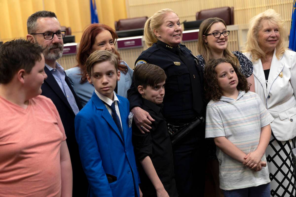 New Henderson Police Chief Hollie Chadwick sworn in | Henderson | Local