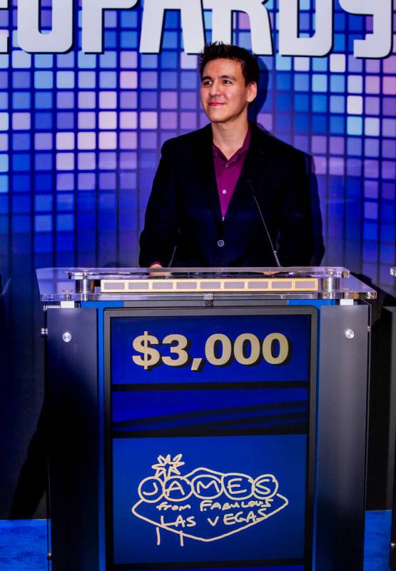 "Jeopardy!" champion James Holzhauer plays a few rounds for fun with IGT executives a ...