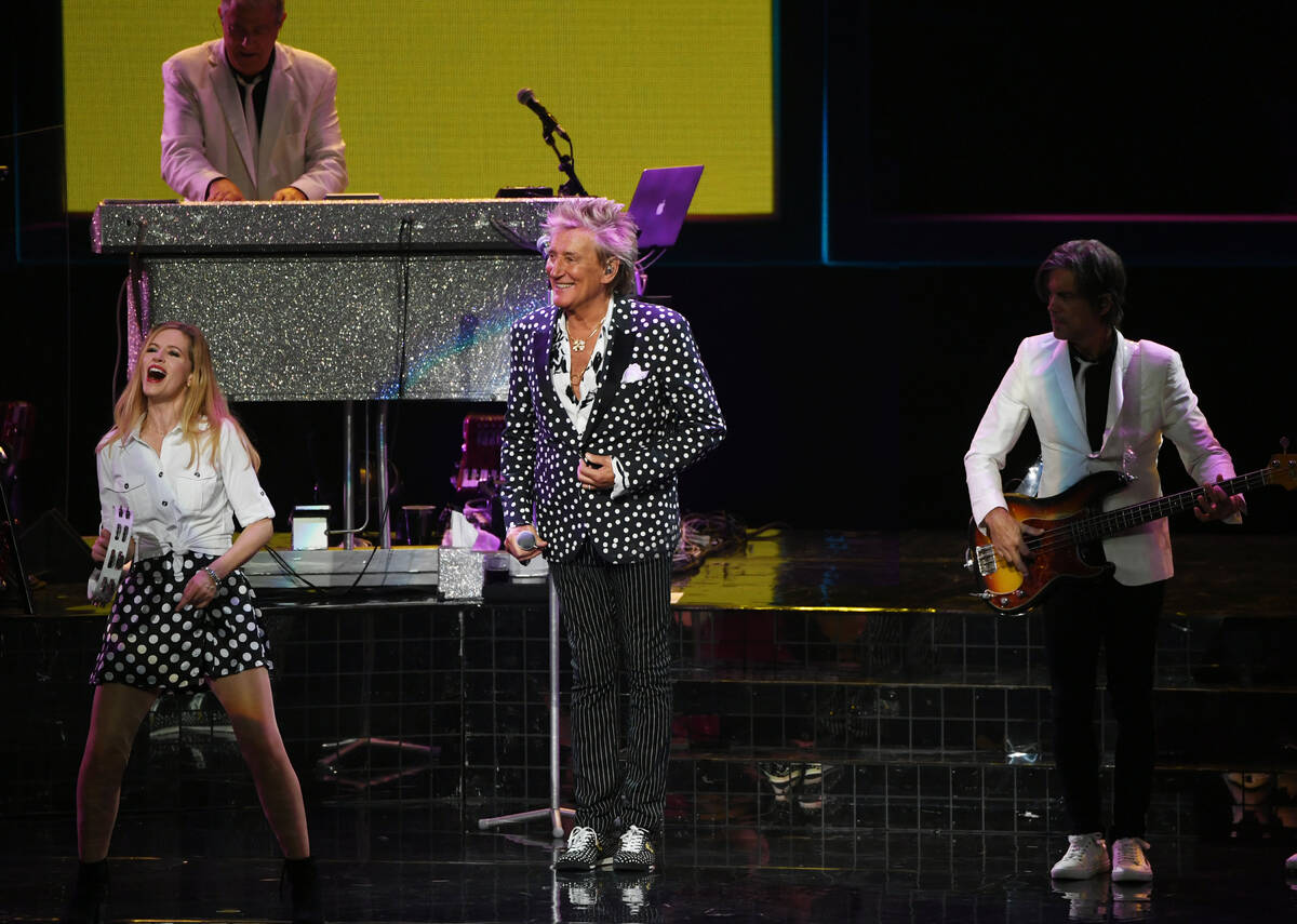 Rod Stewart at The Colosseum at Caesars Palace - Picture of Rod Stewart at  The Colosseum at Caesars Palace, Las Vegas - Tripadvisor