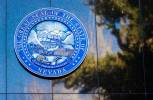 Lawyers, docs at odds over malpractice bill