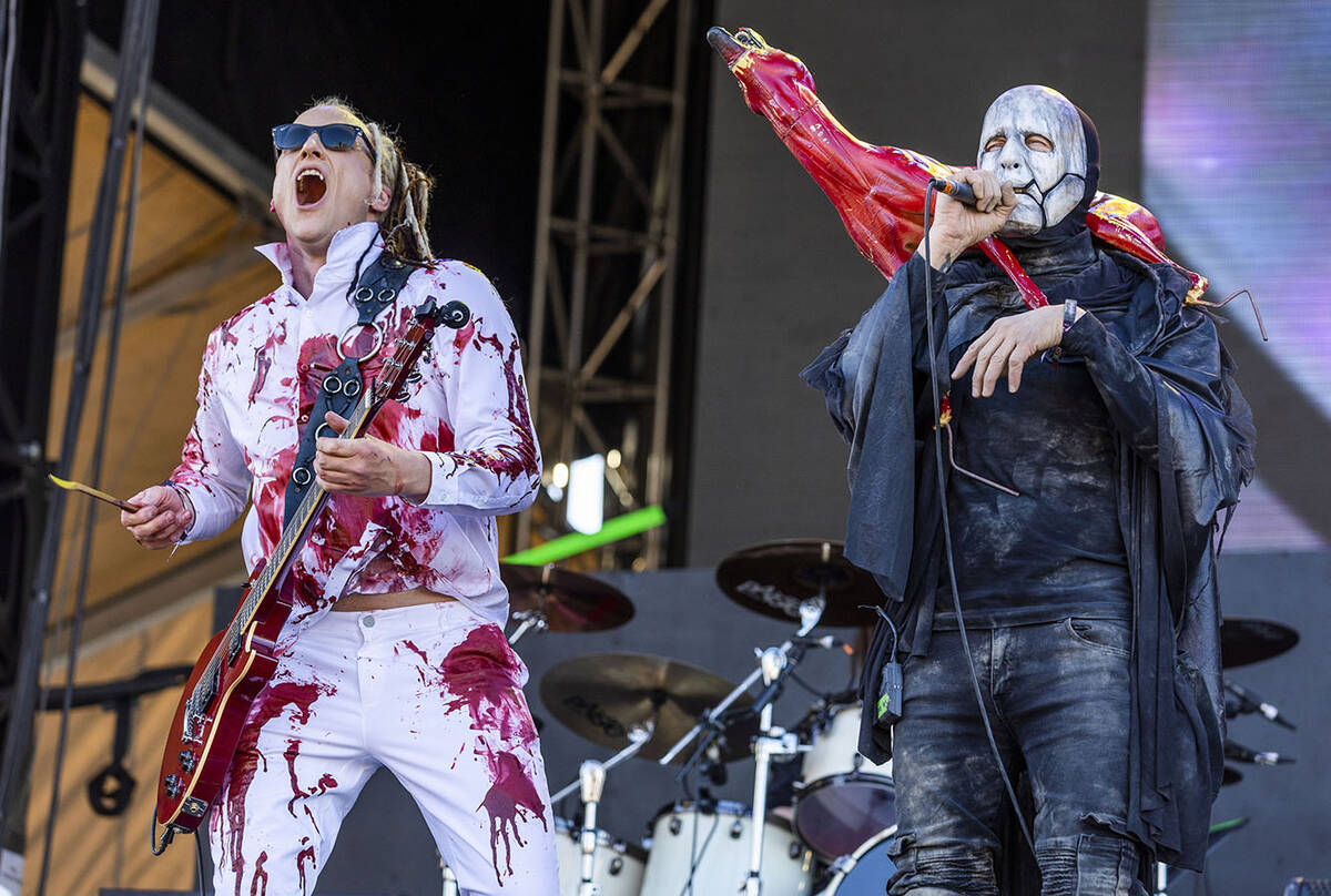 Skinny Puppy Guitarist Matthew Setzer and lead singer Nivek Ogre perform during the Sick New Wo ...