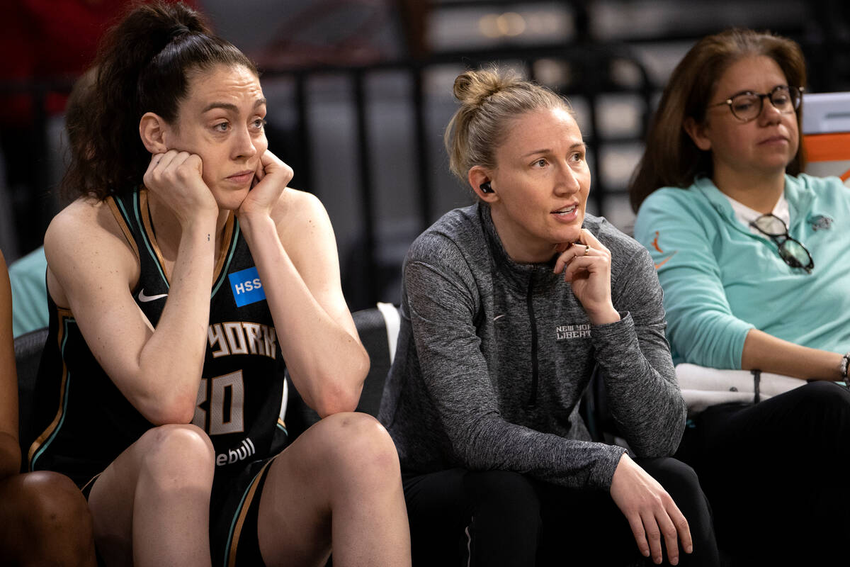 New York Liberty forward Breanna Stewart (30) and New York Liberty guard Courtney Vandersloot ( ...