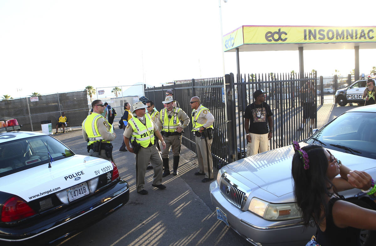 Las Vegas police prepare for EDC at Las Vegas Motor Speedway in June 2017. (Chase Stevens/Las V ...