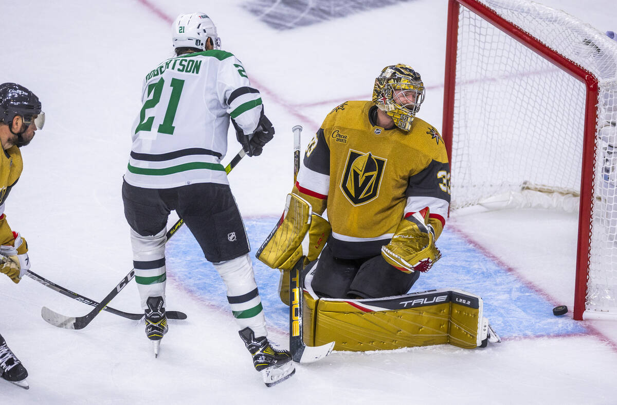 How Golden Knights goalie Hill became an unlikely playoff hero - Las Vegas  Sun News