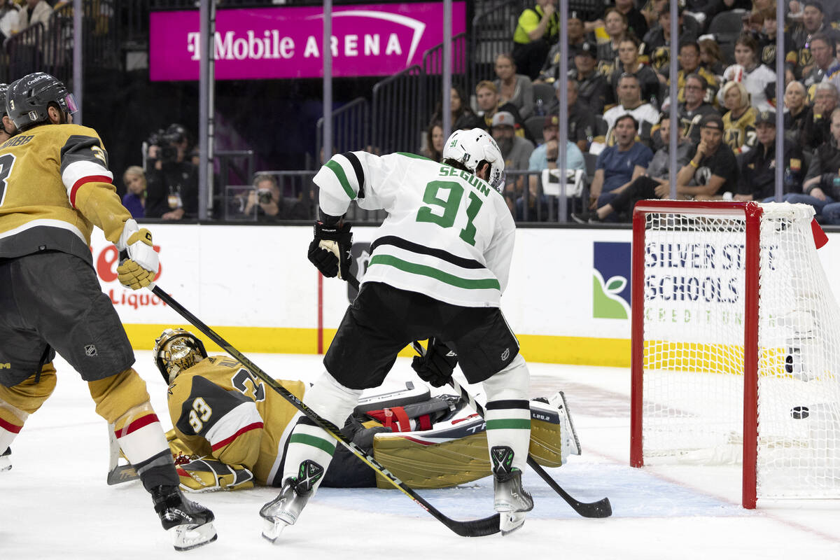 Chandler Stephenson leads Golden Knights past Stars for 2-0 WCF lead 