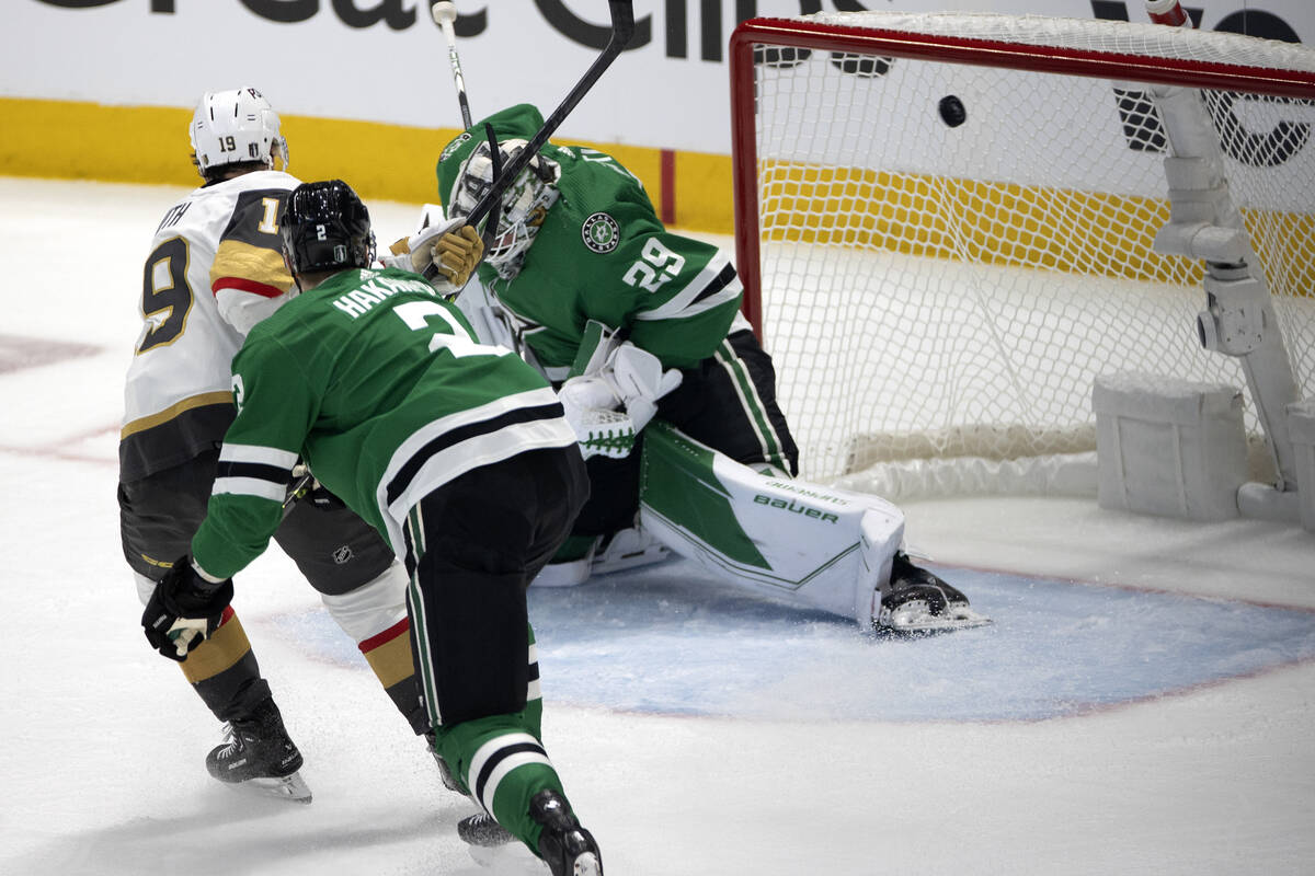 What they're saying about Jamie Benn's cross-check, Stars' debacle vs. Vegas in Game 3
