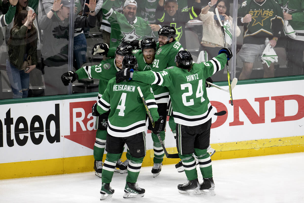 Stars play the Golden Knights following Pavelski's 2-goal showing